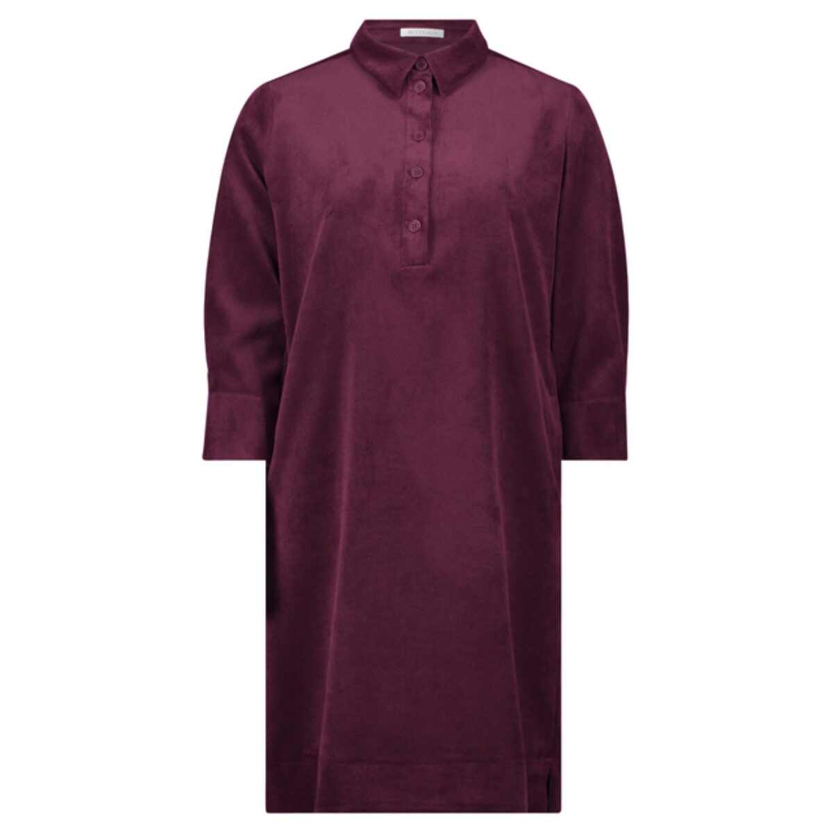 Bordeauxrotes Betty & Co Cordkleid mit Hemdkragen, Knopfleiste und 3/4-Arm, freigestellt auf weißem Hintergrund